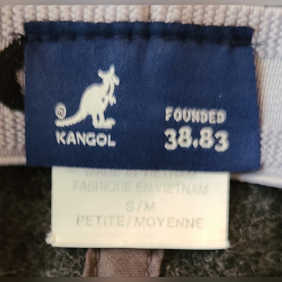 SOLD 2 for $15 Kangol FlexFit Ice Checks Supre Wool Stingy Cap Hats - Picture 5 of 5